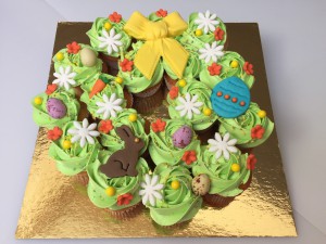 Cupcakes - Mini cupcakes Paaskrans