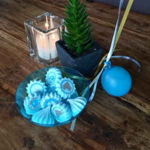 Sweettable - Blauwe meringues schuimpjes geboorte jongen