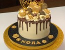 Drip Cake - Drip cake Nora met choco drip, Ferrero Rocher,
