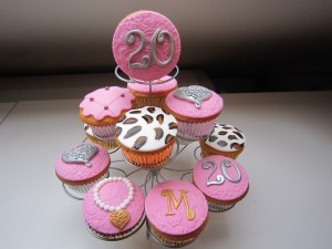 Cupcakes - Cupcakes roze met panterprint